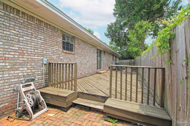 1400 N D St, Pensacola, FL 32501