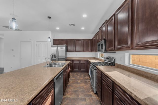 3994 E GRAND CANYON Place, Chandler, AZ 85249