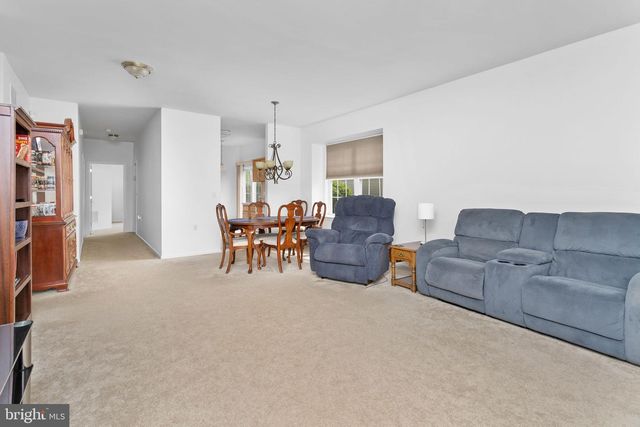 167 BURHOLME DR, Hamilton, NJ 08691