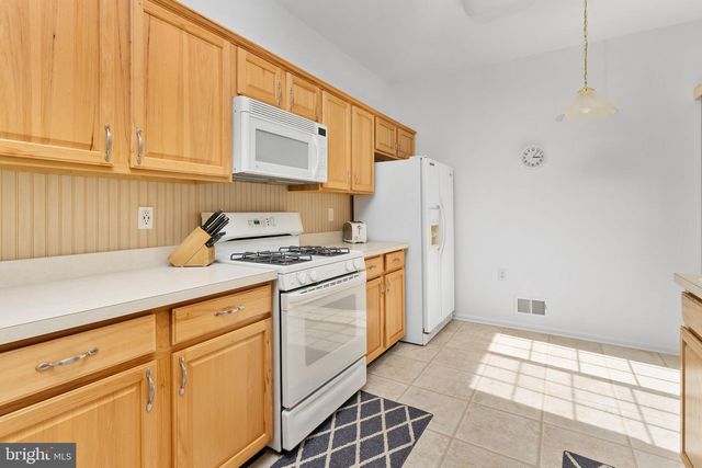 167 BURHOLME DR, Hamilton, NJ 08691