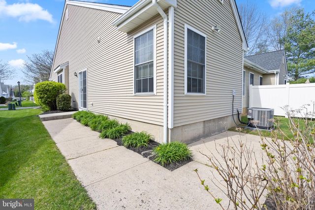 167 BURHOLME DR, Hamilton, NJ 08691