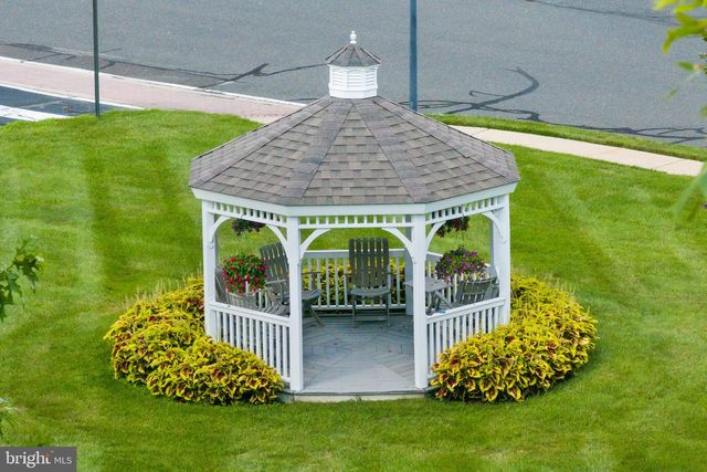 167 BURHOLME DR, Hamilton, NJ 08691