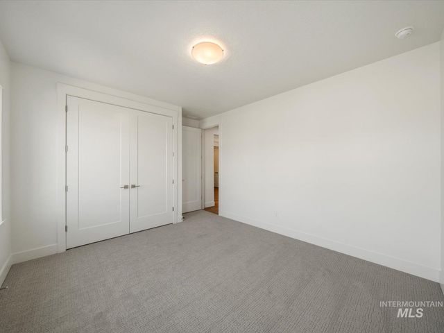 7162 E Osprey Estates Dr, Nampa, ID 83686