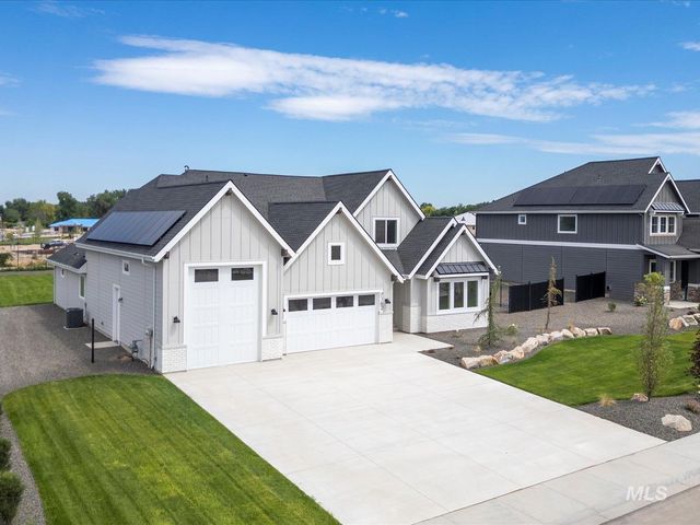 7162 E Osprey Estates Dr, Nampa, ID 83686