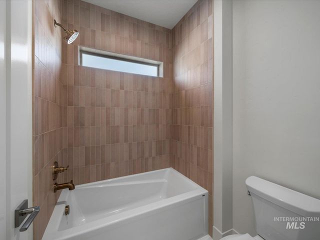 7162 E Osprey Estates Dr, Nampa, ID 83686