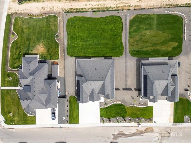 7162 E Osprey Estates Dr, Nampa, ID 83686