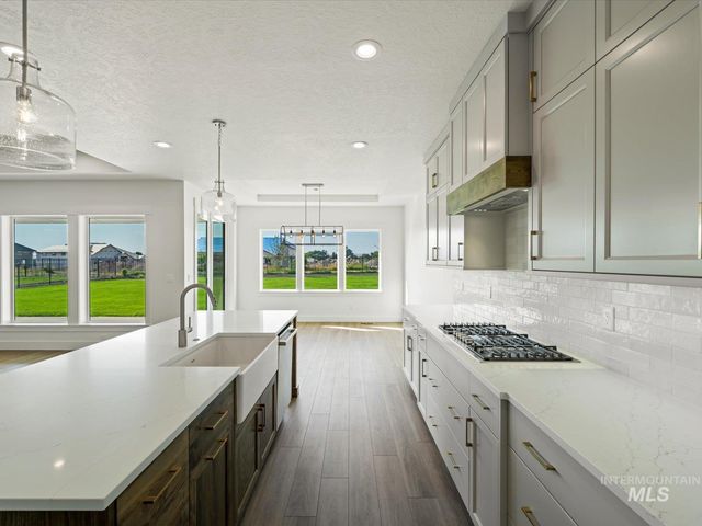 7162 E Osprey Estates Dr, Nampa, ID 83686