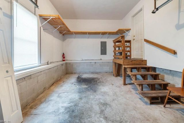 141 A View AVE, Norfolk, VA 23503