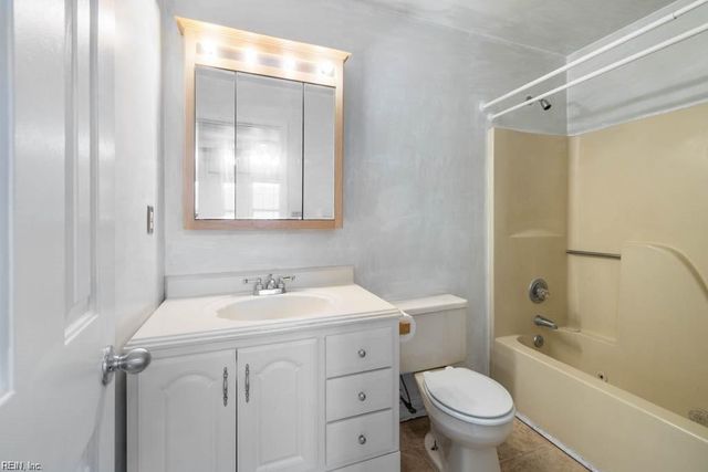 141 A View AVE, Norfolk, VA 23503