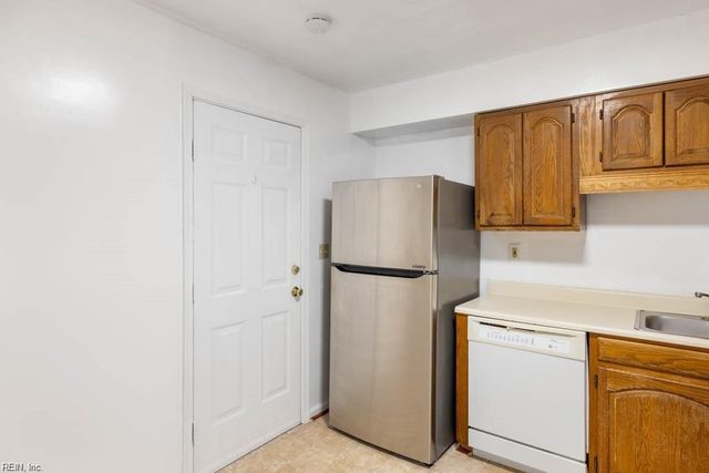 141 A View AVE, Norfolk, VA 23503