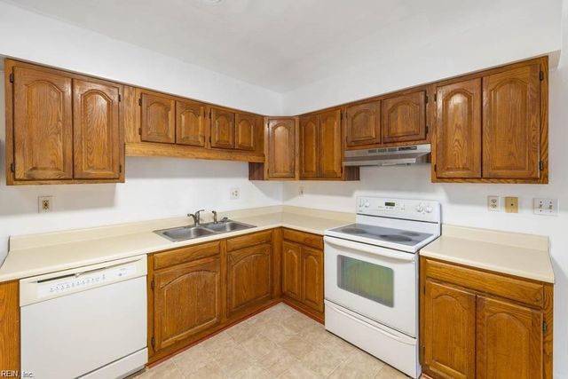 141 A View AVE, Norfolk, VA 23503