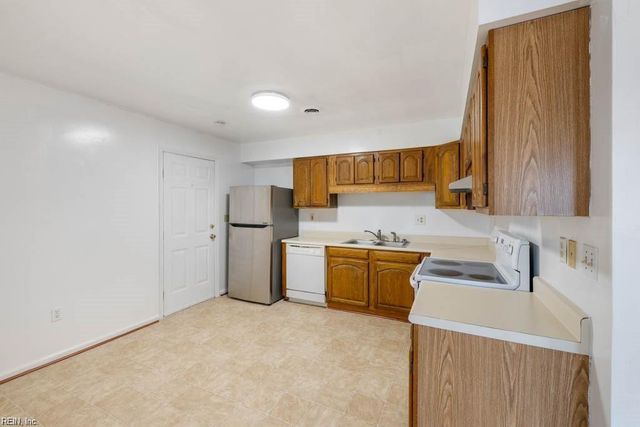 141 A View AVE, Norfolk, VA 23503