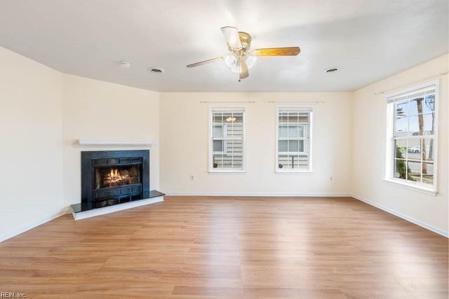 141 A View AVE, Norfolk, VA 23503
