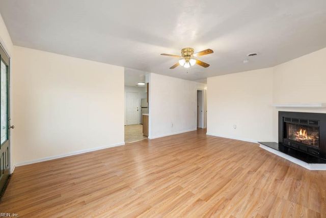 141 A View AVE, Norfolk, VA 23503