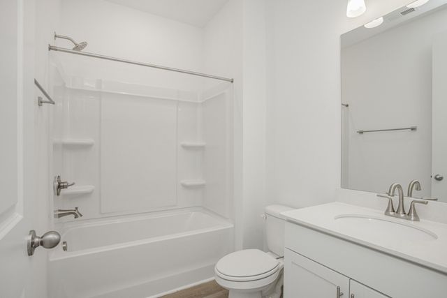 1554 Oak Springs Drive, Columbia, TN 38401