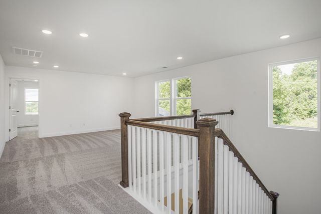 1554 Oak Springs Drive, Columbia, TN 38401