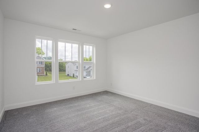 1554 Oak Springs Drive, Columbia, TN 38401