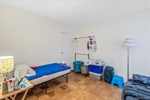 14215 Franklin Avenue 3A, Flushing, NY 11355