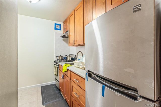 14215 Franklin Avenue 3A, Flushing, NY 11355