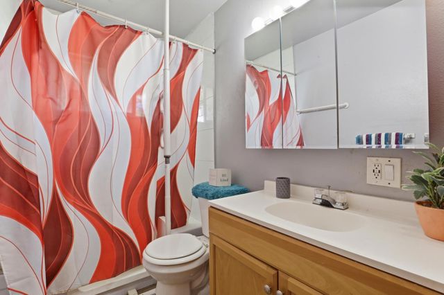 2316 Matson Dr, Sacramento, CA 95822