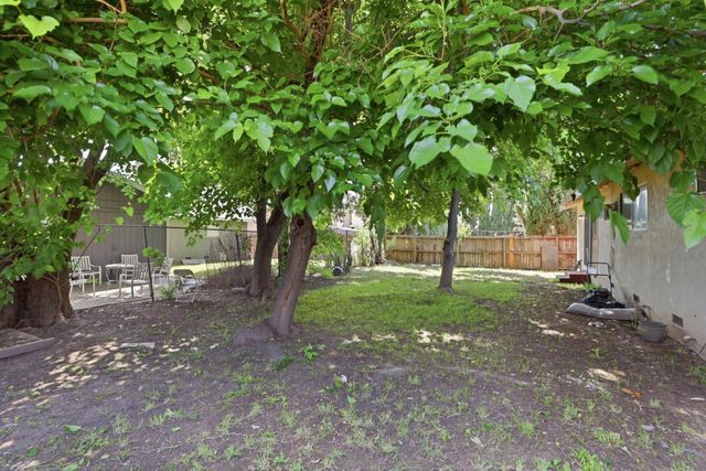 2316 Matson Dr, Sacramento, CA 95822