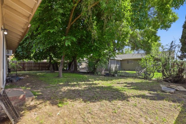 2316 Matson Dr, Sacramento, CA 95822