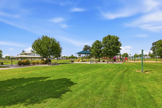 2316 Matson Dr, Sacramento, CA 95822