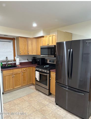 240 Oakhurst Road, Oakhurst, NJ 07755