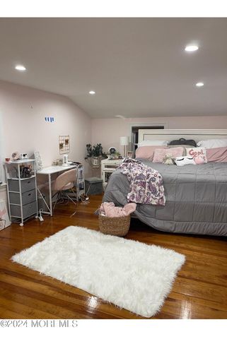 240 Oakhurst Road, Oakhurst, NJ 07755