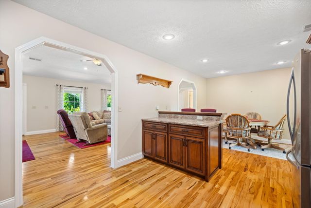 85 E Cherry Drive, Science Hill, KY 42553