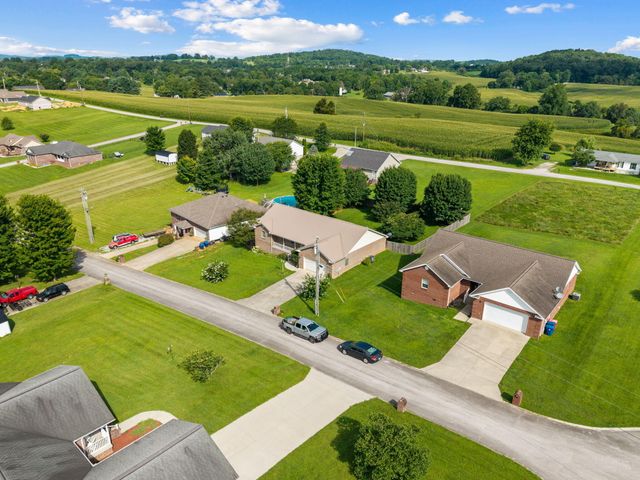 85 E Cherry Drive, Science Hill, KY 42553