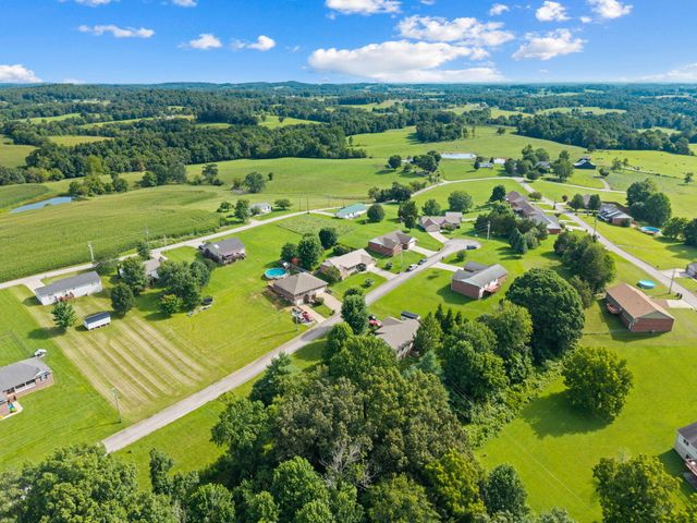 85 E Cherry Drive, Science Hill, KY 42553