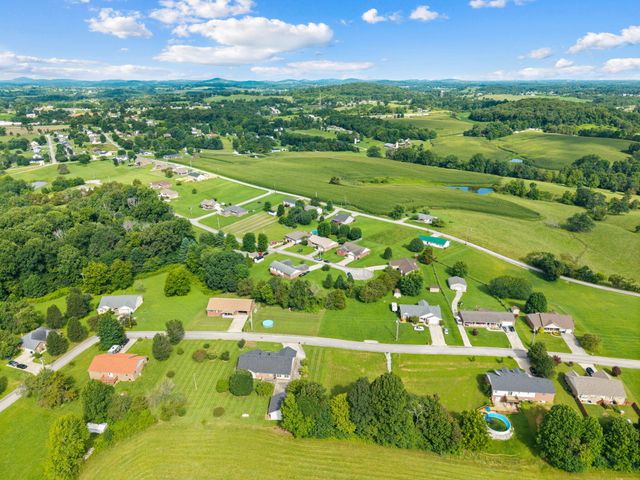 85 E Cherry Drive, Science Hill, KY 42553