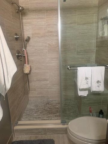 123 Lake Gloria Drive, West Palm Beach, FL 33411