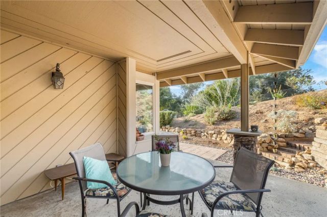 1106 Big Oak Ranch Road, Fallbrook, CA 92028