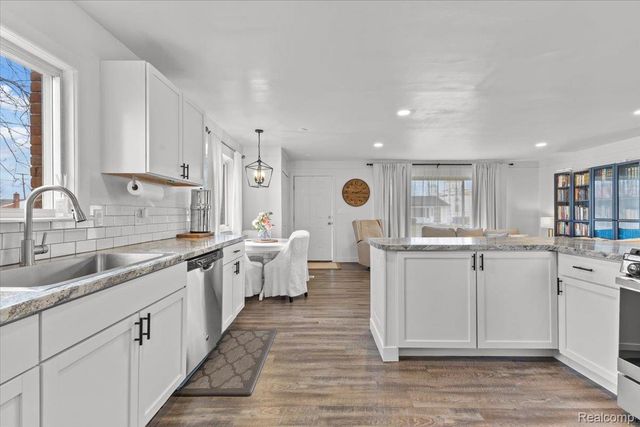 31418 Reid Drive, Warren, MI 48092