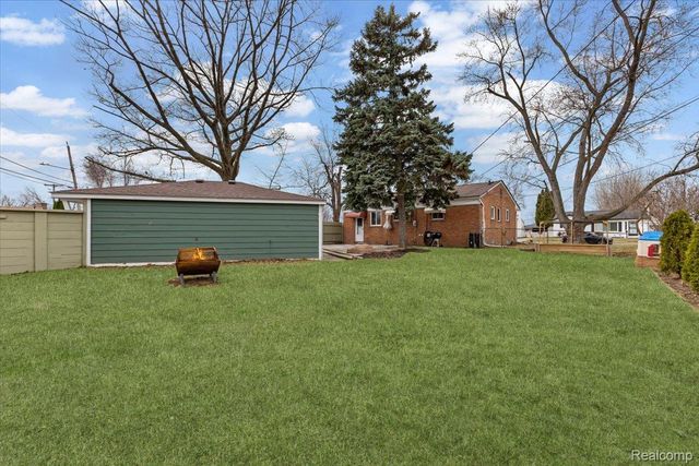 31418 Reid Drive, Warren, MI 48092