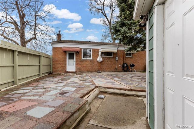 31418 Reid Drive, Warren, MI 48092