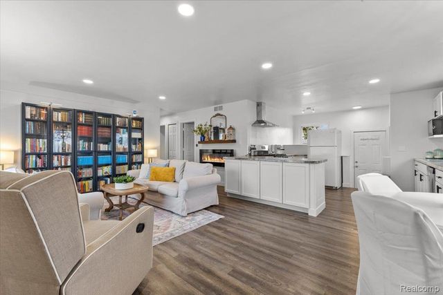 31418 Reid Drive, Warren, MI 48092