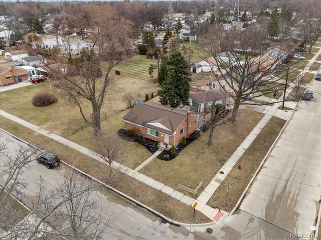 31418 Reid Drive, Warren, MI 48092