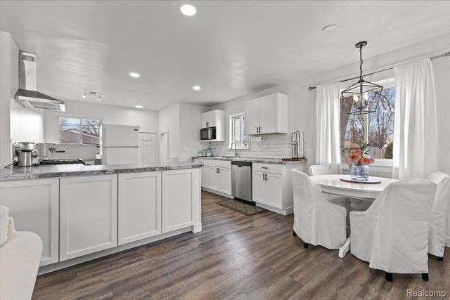 31418 Reid Drive, Warren, MI 48092