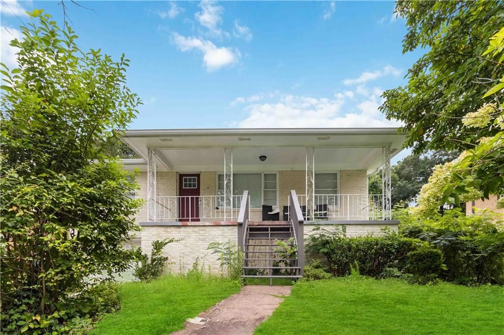 2699 Lincoln NW Court, Atlanta, GA 30318