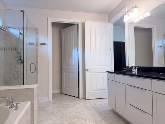 10041 SW 77TH LOOP, Ocala, FL 34481