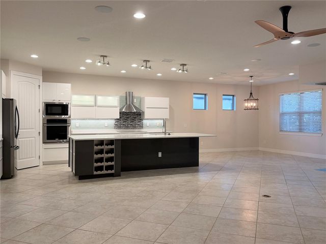 10041 SW 77TH LOOP, Ocala, FL 34481