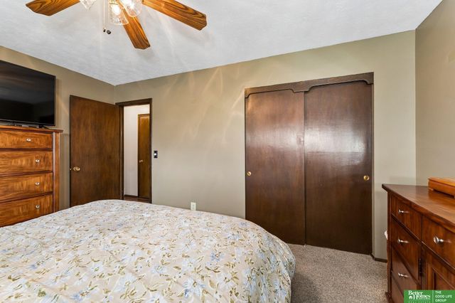 9814 Browne Street, Omaha, NE 68134