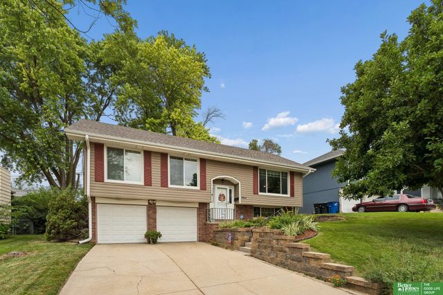 9814 Browne Street, Omaha, NE 68134