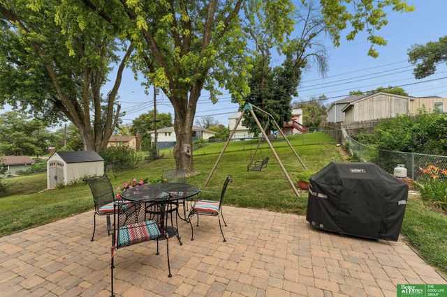 9814 Browne Street, Omaha, NE 68134