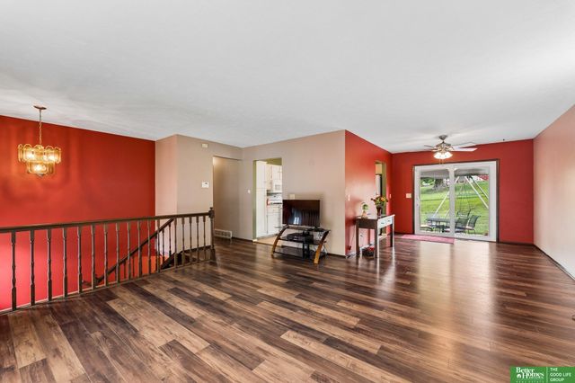 9814 Browne Street, Omaha, NE 68134