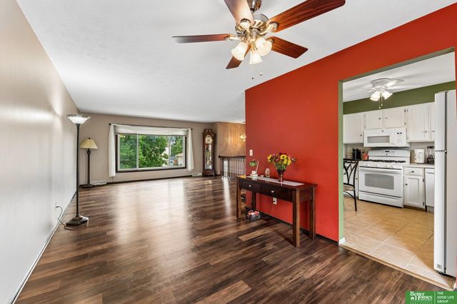 9814 Browne Street, Omaha, NE 68134
