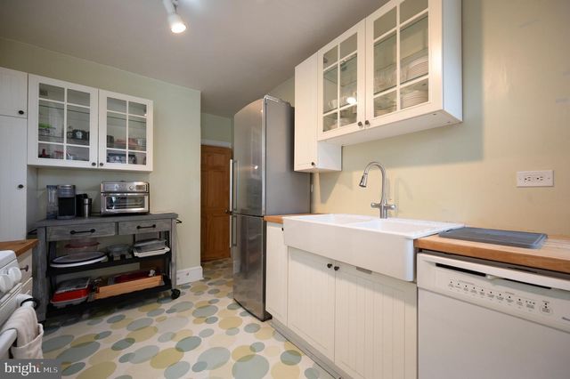 1406 LOVERING AVE, Wilmington, DE 19806